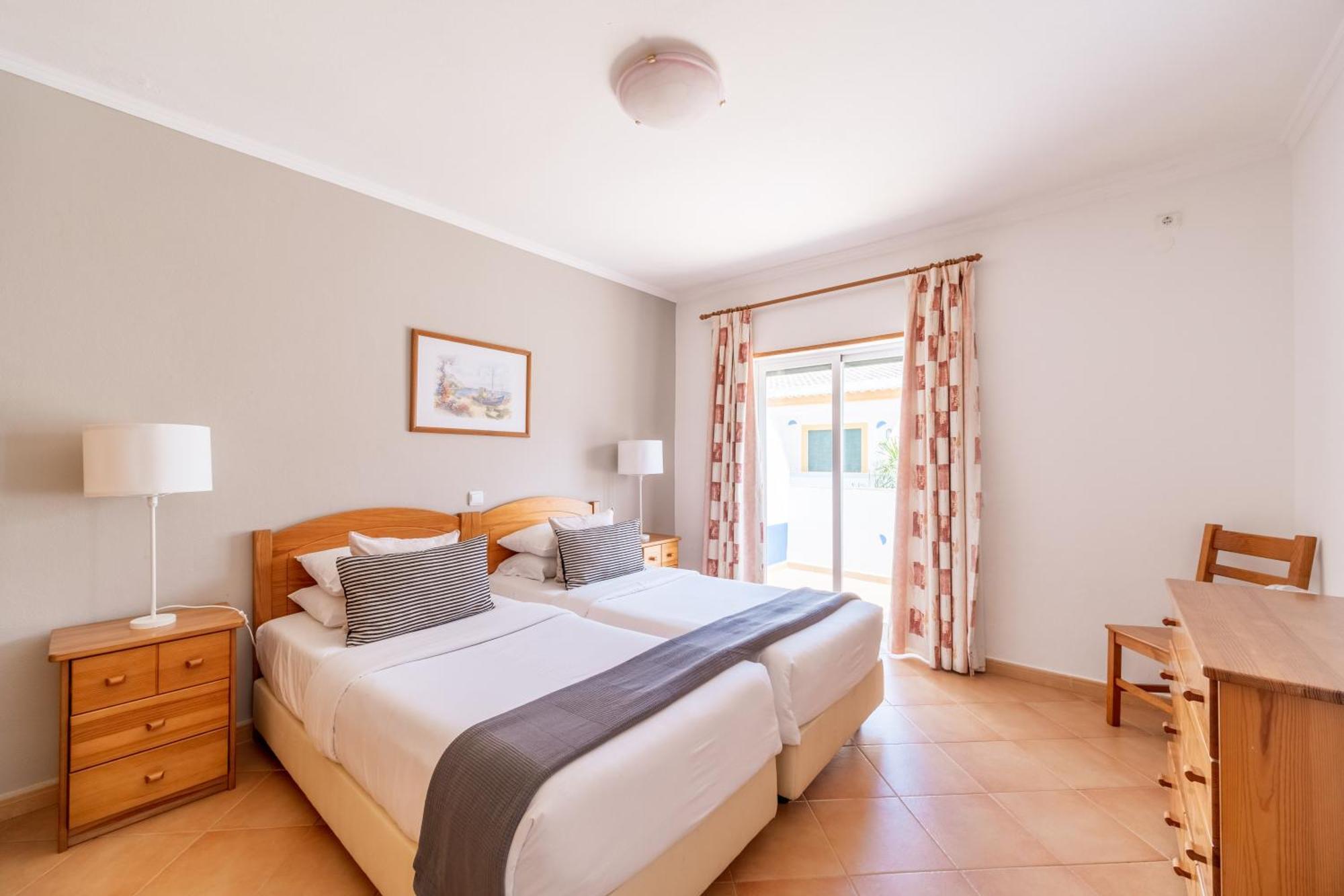 Oasis Beach Apartments Praia Da Luz Номер фото