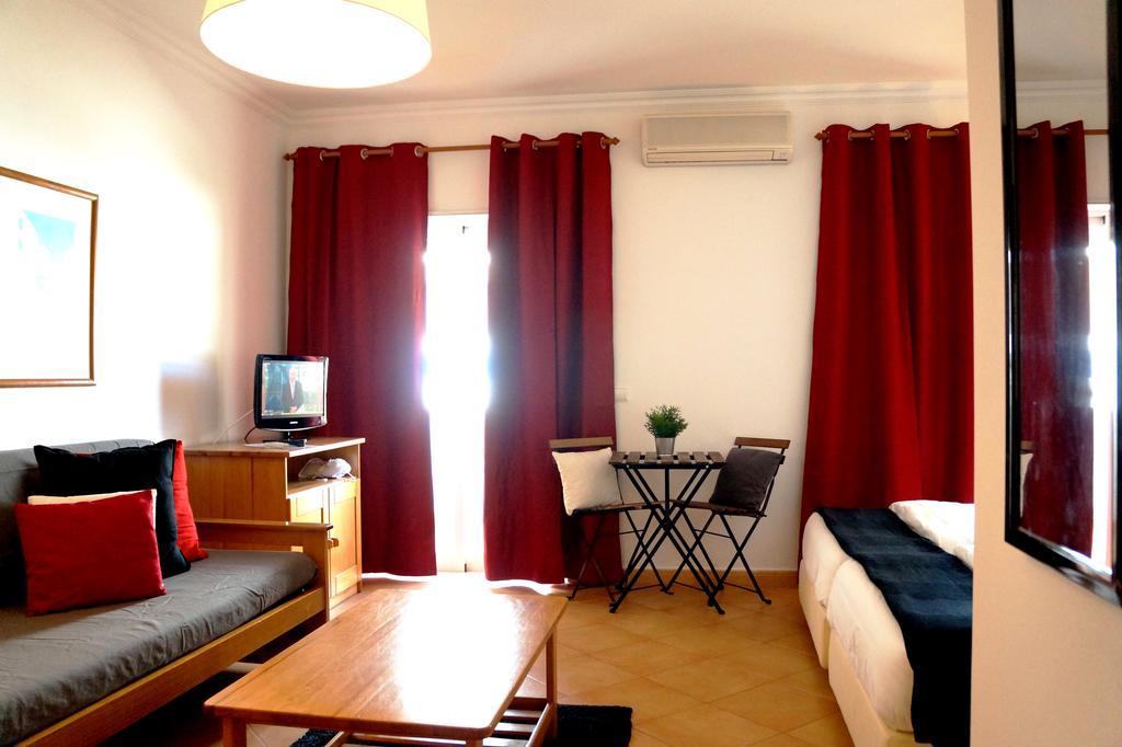 Oasis Beach Apartments Praia Da Luz Екстер'єр фото